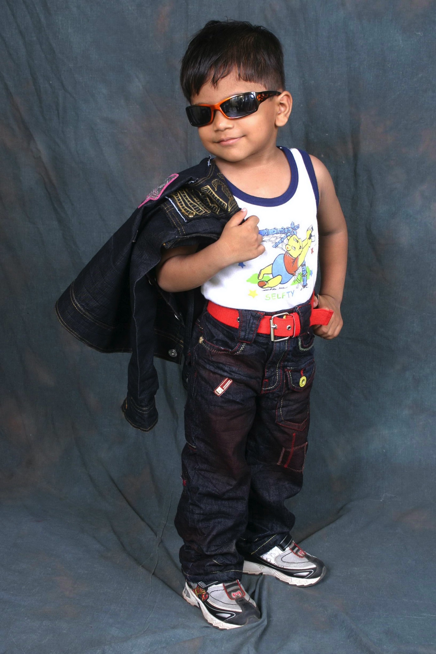 studio-exclusive-1378-B-2008-15