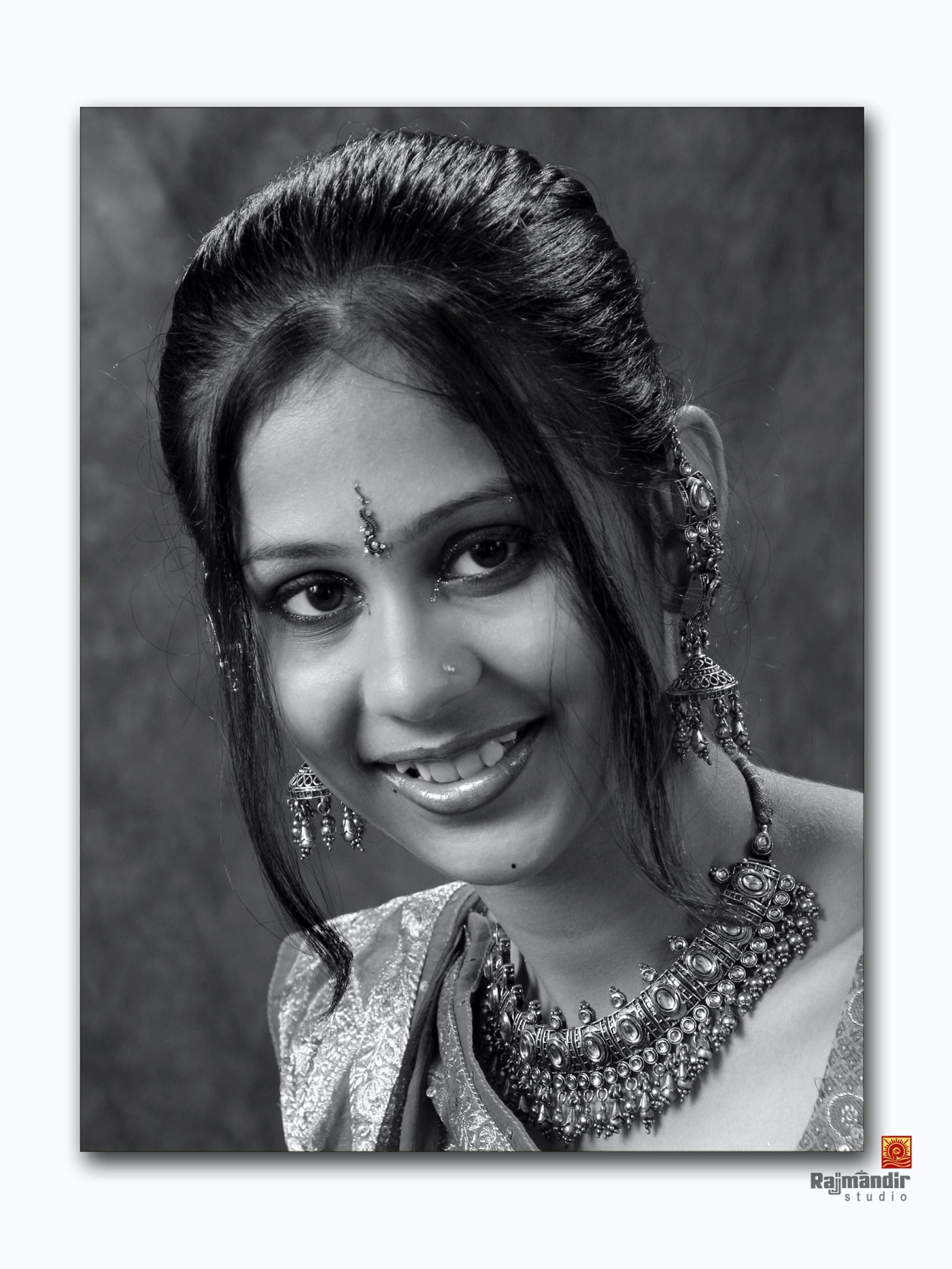 studio-exclusive-IMG_0167 6×8 bw-21