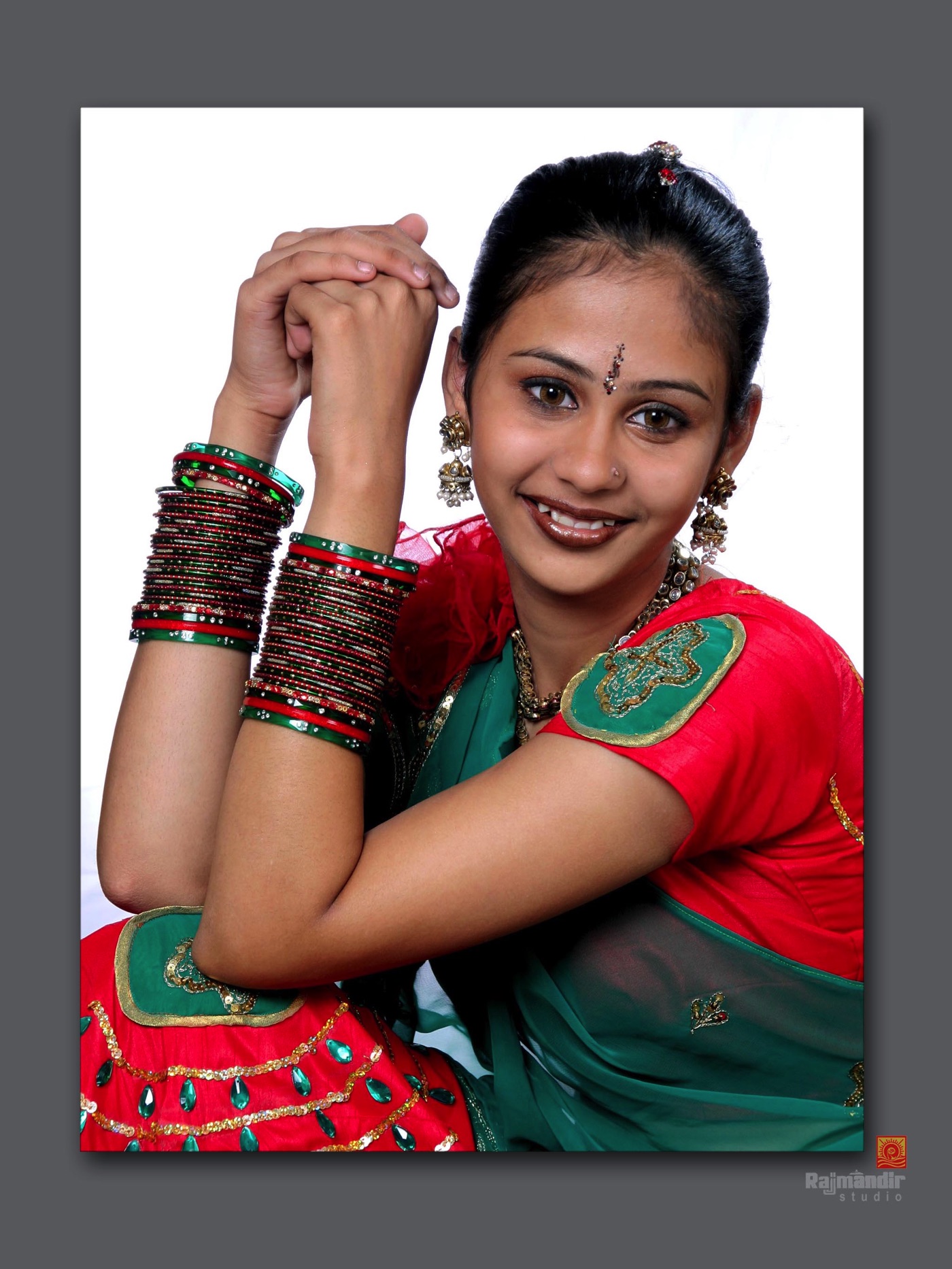 studio-exclusive-IMG_0200 6×8-24